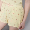 Pantalones cortos de pijama con estampado floral acanalado