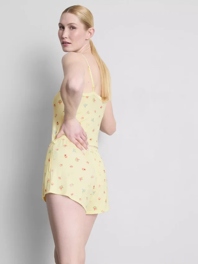 Pantalones cortos de pijama con estampado floral acanalado
