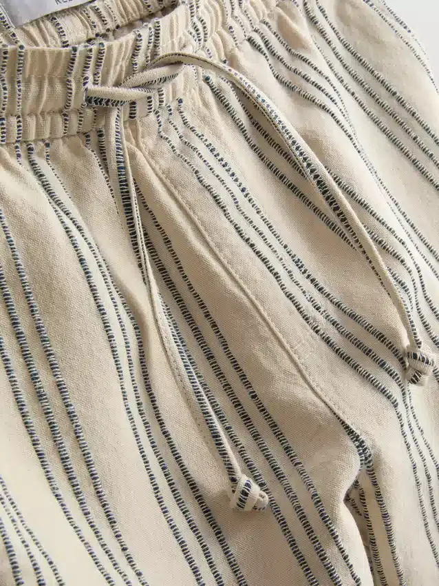 Pantalones cortos de rayas texturizadas