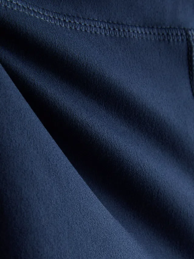 Pantalones cortos de yoga activos de talle medio con soporte suave