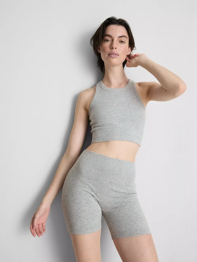 Pantalones cortos deportivos acanalados sin costuras