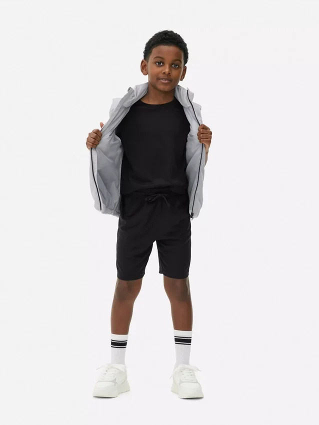 Pantalones cortos deportivos con cordón