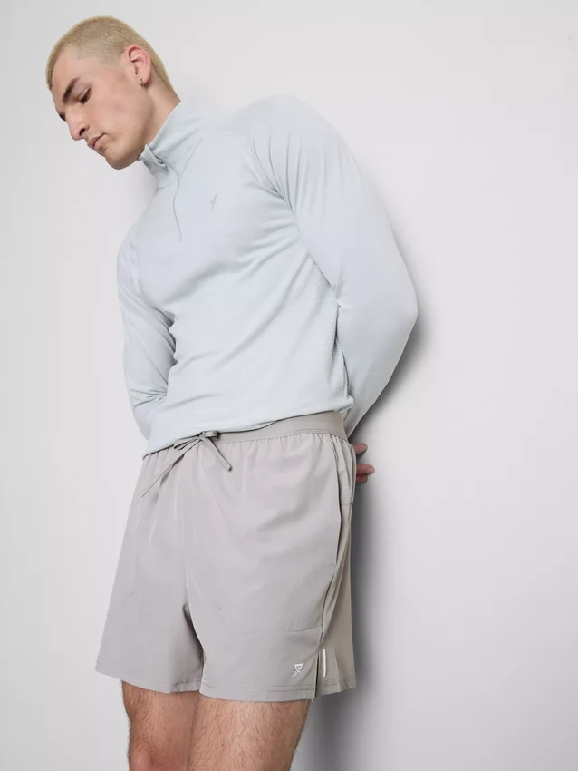 Pantalones cortos deportivos con cordón