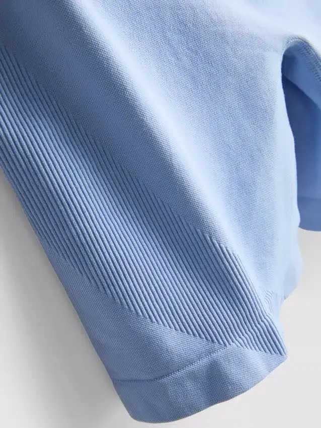 Pantalones cortos deportivos sin costuras con efecto fruncido