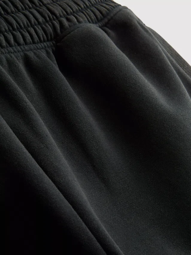 Pantalones cortos elásticos lavados