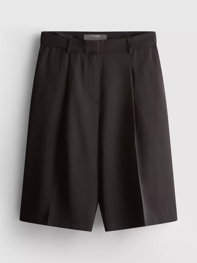 Pantalones cortos entallados