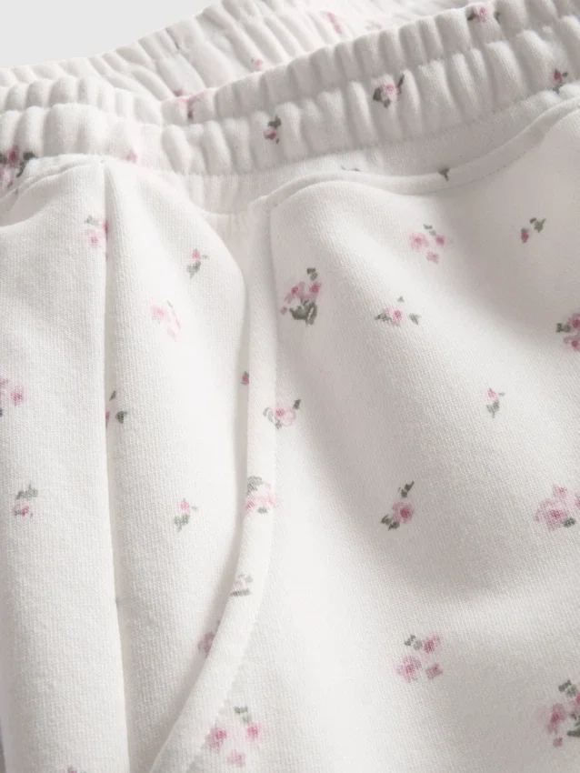 Pantalones cortos florales holgados con alto contenido de algodón