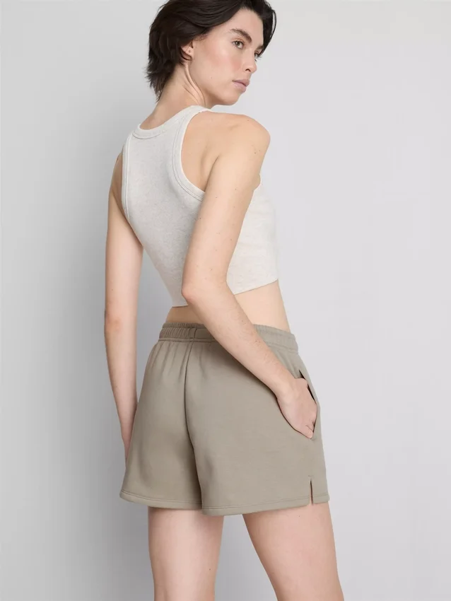 Pantalones cortos informales de corte holgado con alto contenido de algodón