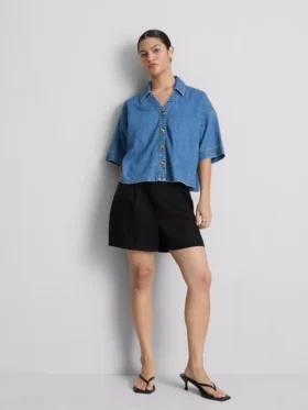 Pantalones cortos plisados de mezcla de lino