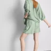 Pantalones cortos sin braguita con cinturón
