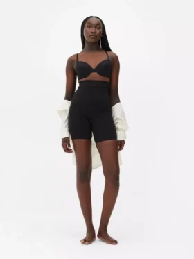 Pantalones cortos sin costuras con efecto levantador de glúteos