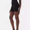 Pantalones cortos sin costuras con efecto levantador de glúteos