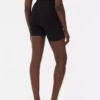 Pantalones cortos sin costuras con efecto levantador de glúteos