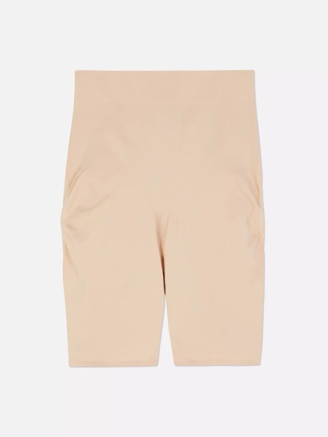 Pantalones cortos sin costuras con efecto levantador de glúteos