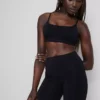Pantalones cortos sin costuras que realzan los glúteos