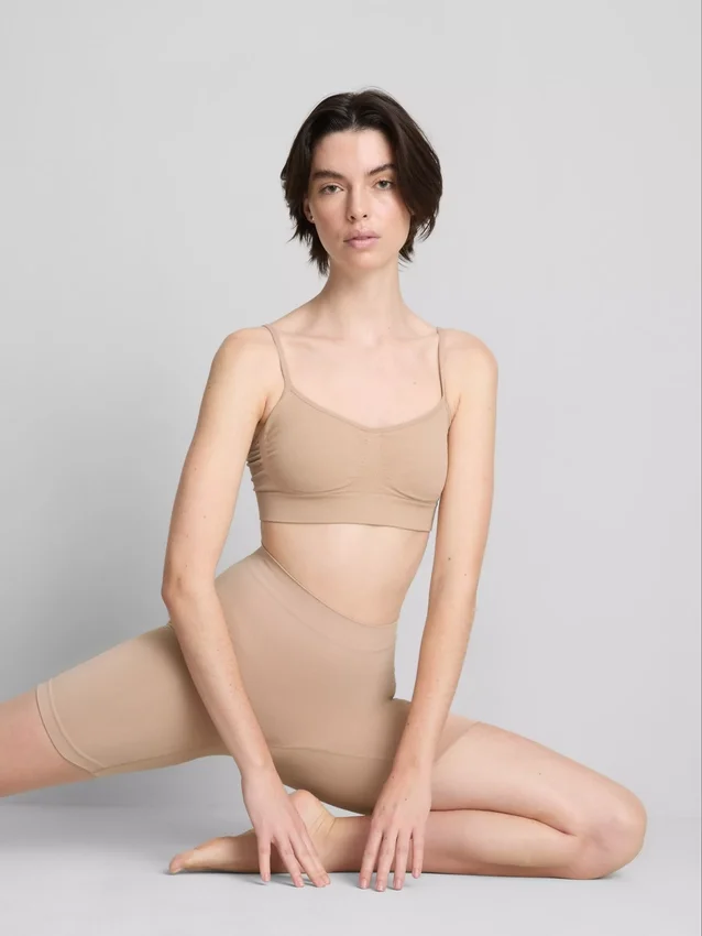 Pantalones cortos sin costuras que realzan los glúteos