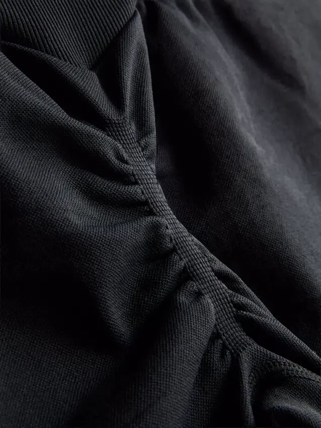 Pantalones cortos sin costuras que se ajustan al contorno