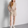 Pantalones cortos texturizados con cordón