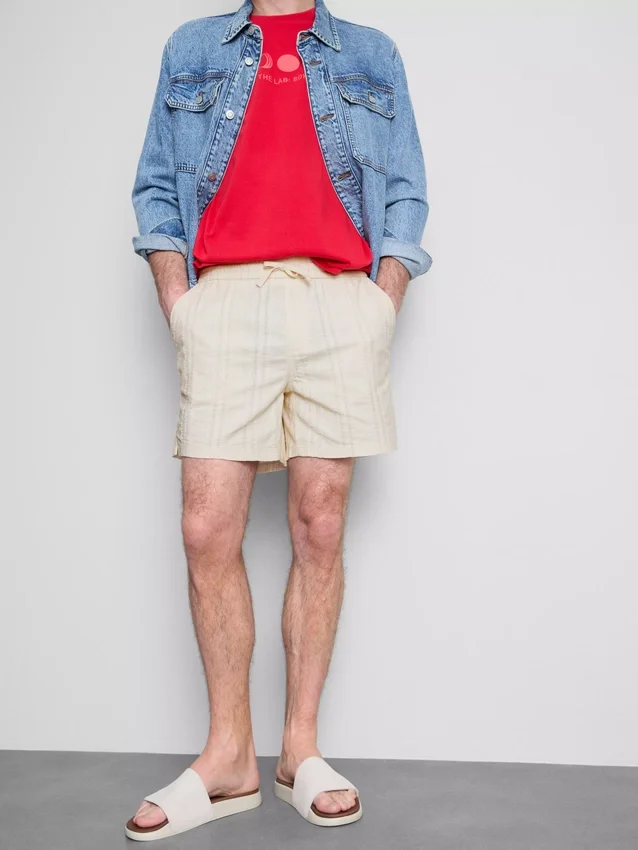 Pantalones cortos texturizados con cordón