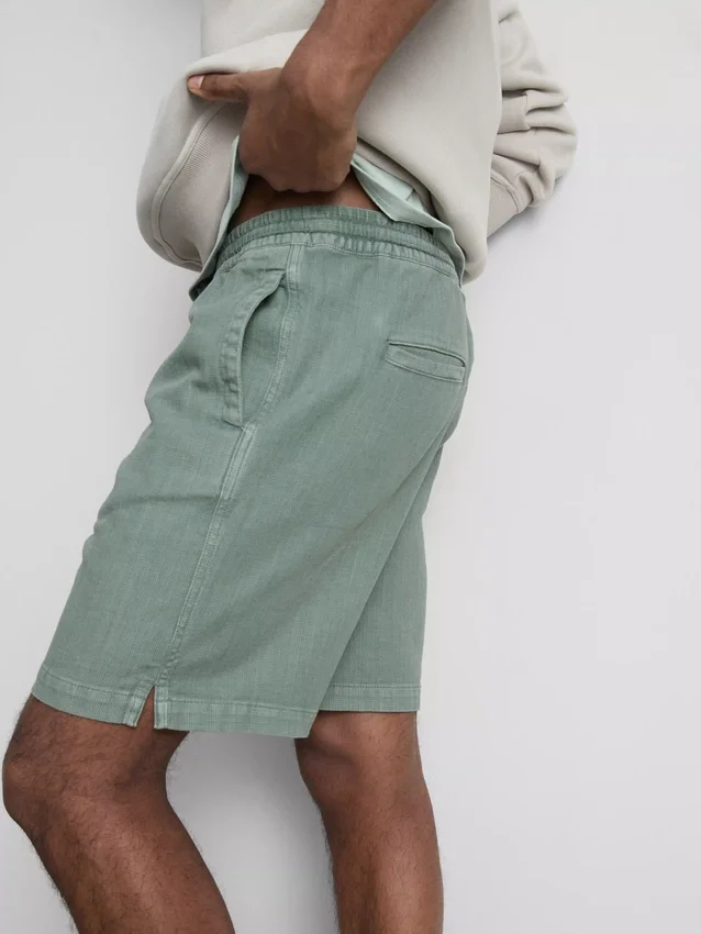 Pantalones cortos texturizados con cordón