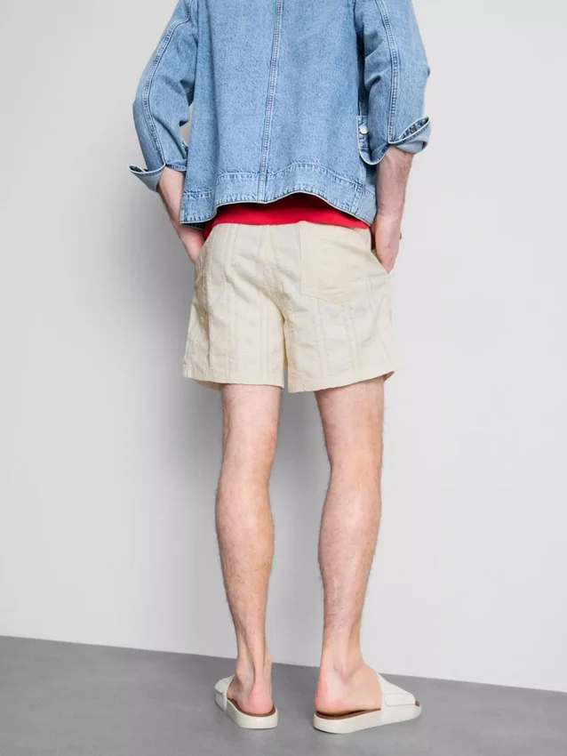 Pantalones cortos texturizados con cordón