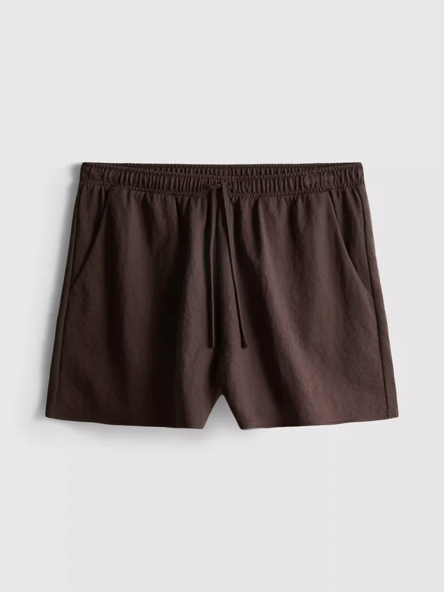 Pantalones cortos texturizados con cordón