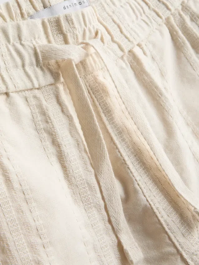 Pantalones cortos texturizados con cordón