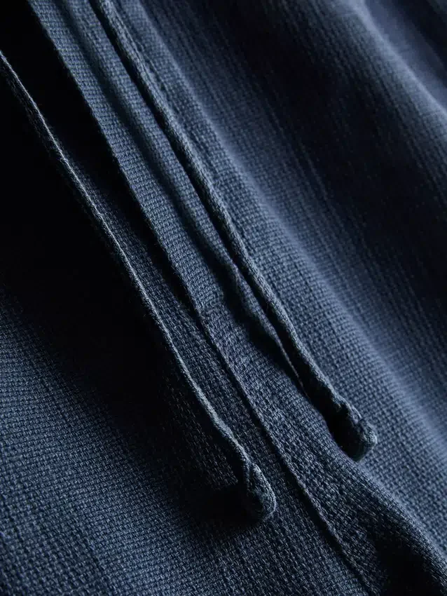 Pantalones cortos texturizados con cordón