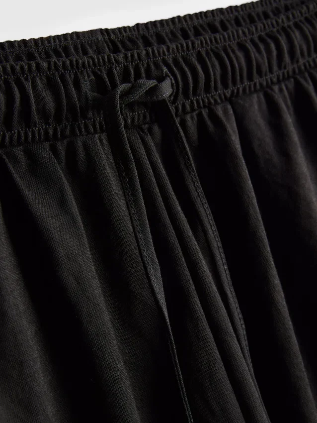 Pantalones cortos texturizados con cordón