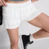 Pantalones cortos tipo bloomer con volantes