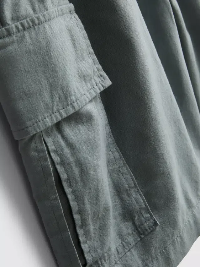 Pantalones cortos tipo cargo de mezcla de lino