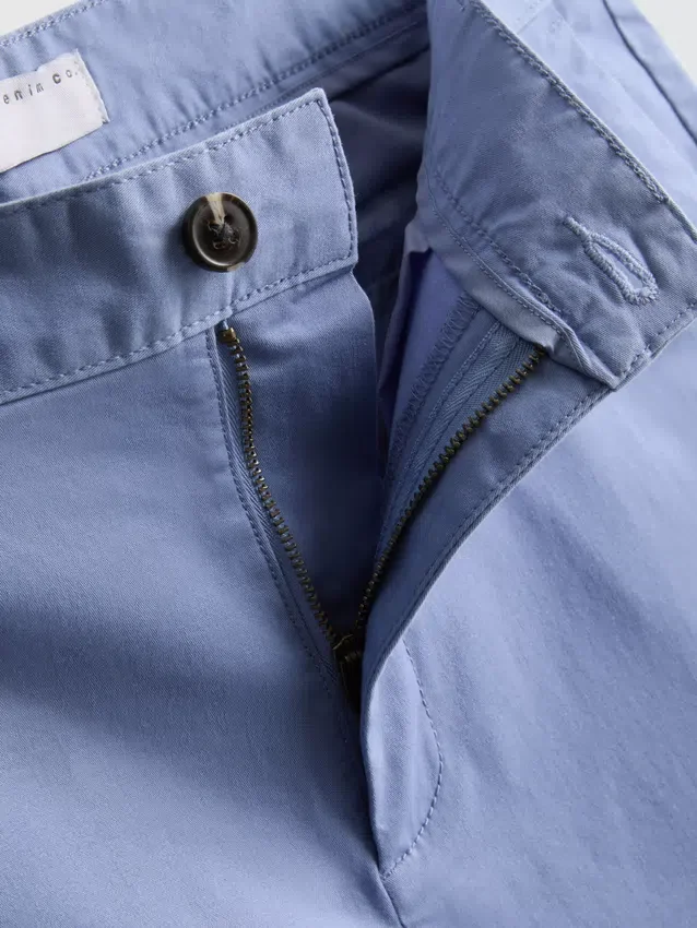 Pantalones cortos tipo chino con alto contenido de algodón