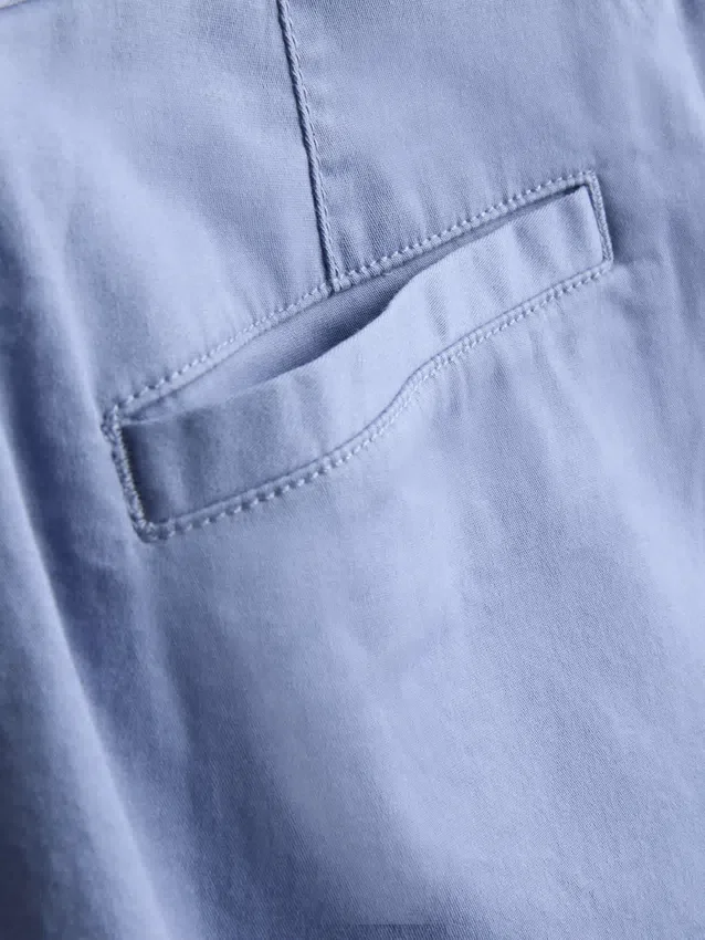 Pantalones cortos tipo chino con alto contenido de algodón