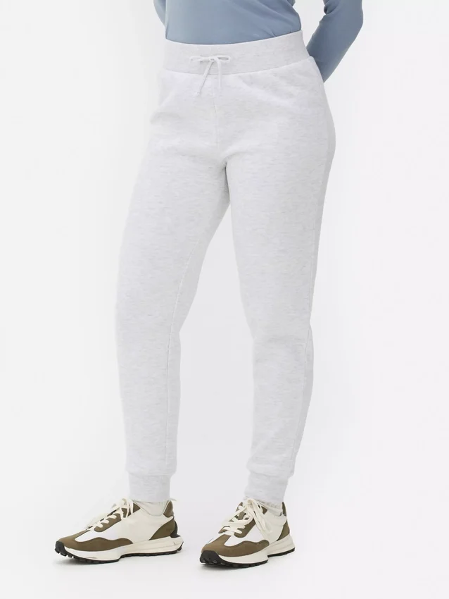 Pantalones de chándal ajustados con cordón