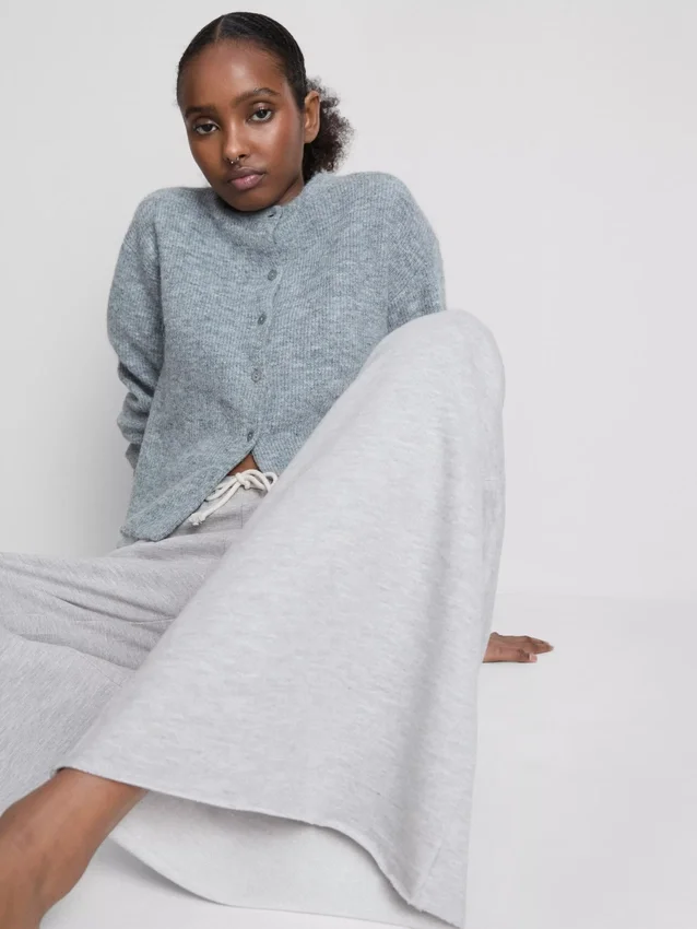 Pantalones de chándal cómodos de mezcla de algodón con pierna ancha