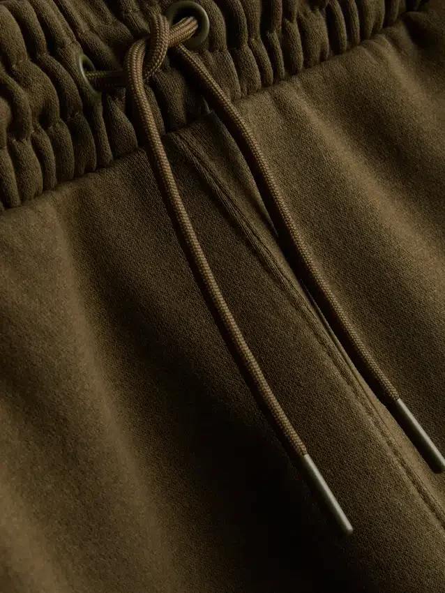 Pantalones de chándal con cordón y dobladillo Essential