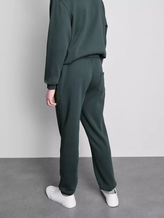 Pantalones de chándal con puños