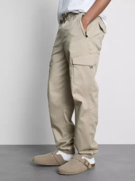 Pantalones de chándal tipo jogger con dobladillo