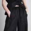 Pantalones de lino de pierna ancha de The Edit