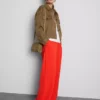 Pantalones de pierna ancha con cintura elástica