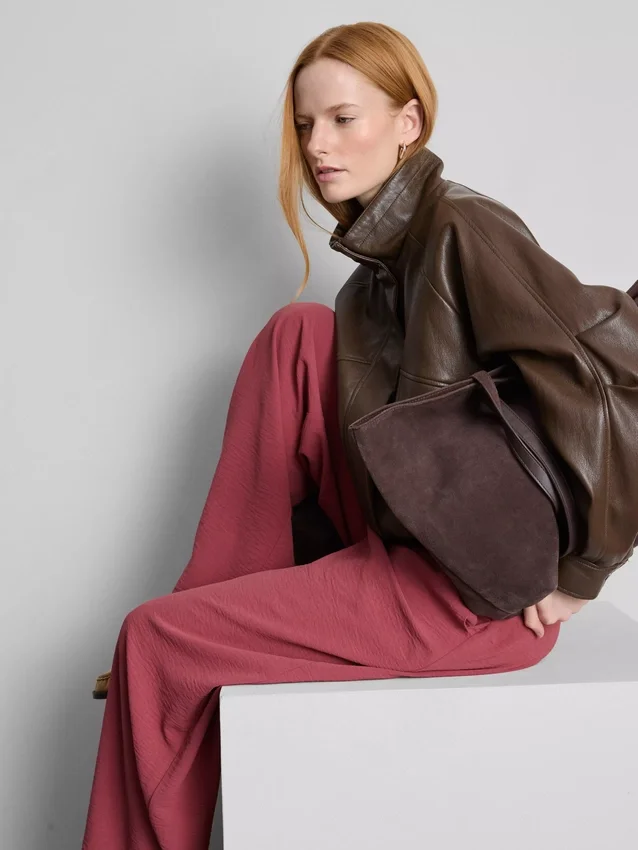 Pantalones de pierna ancha con cintura elástica