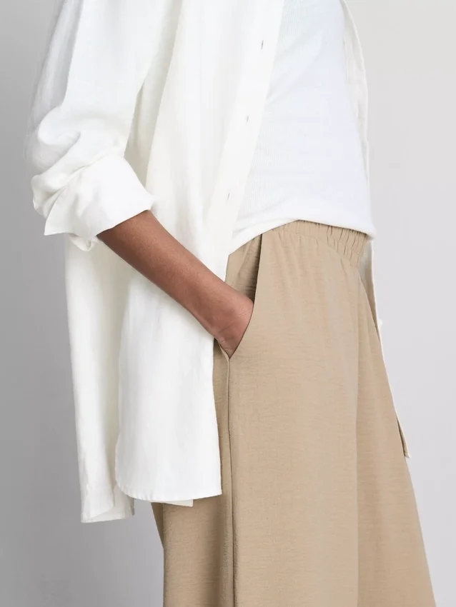 Pantalones de pierna ancha con cintura elástica