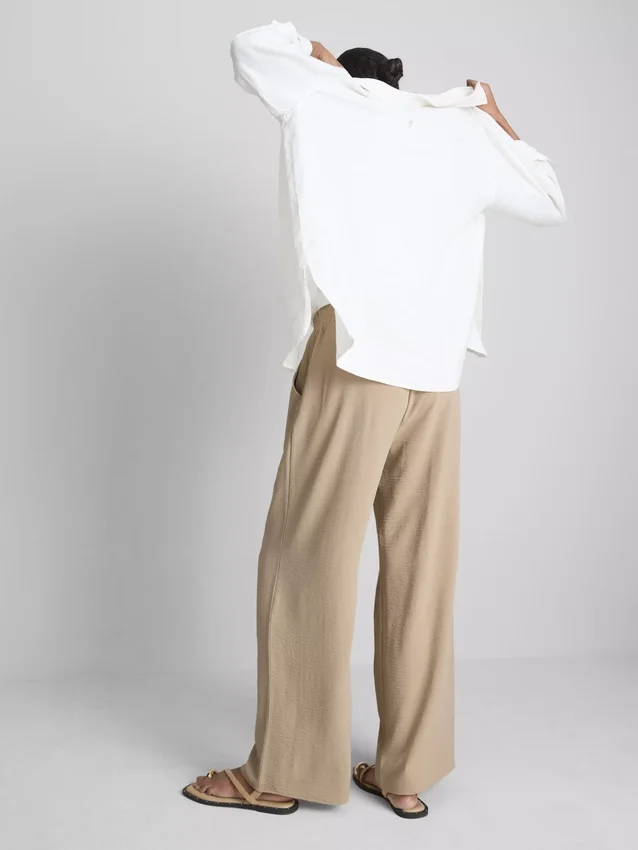 Pantalones de pierna ancha con cintura elástica