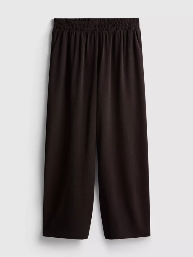 Pantalones de pierna ancha con cintura elástica