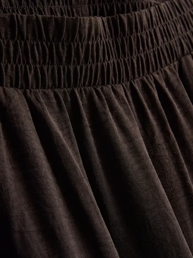 Pantalones de pierna ancha con cintura elástica