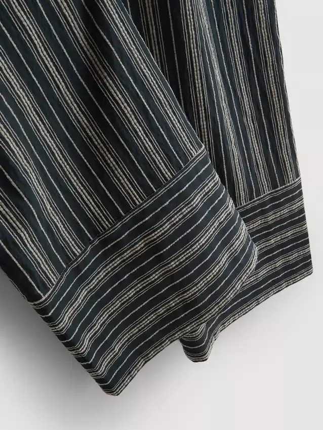 Pantalones de pierna ancha con rayas texturizadas