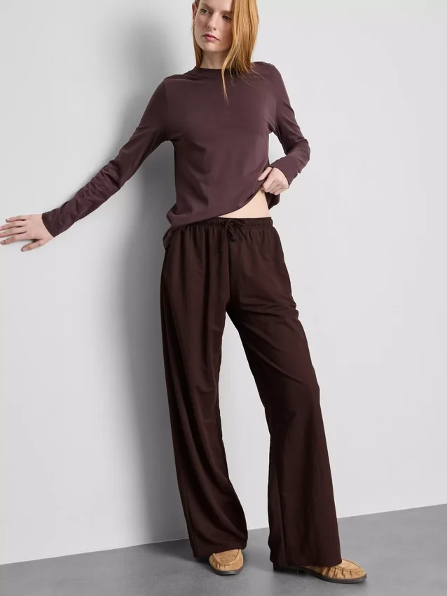 Pantalones de pierna ancha con textura