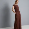 Pantalones de pierna ancha con textura arrugada