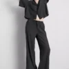 Pantalones de pierna ancha con textura arrugada