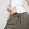 Pantalones de pierna ancha con textura arrugada